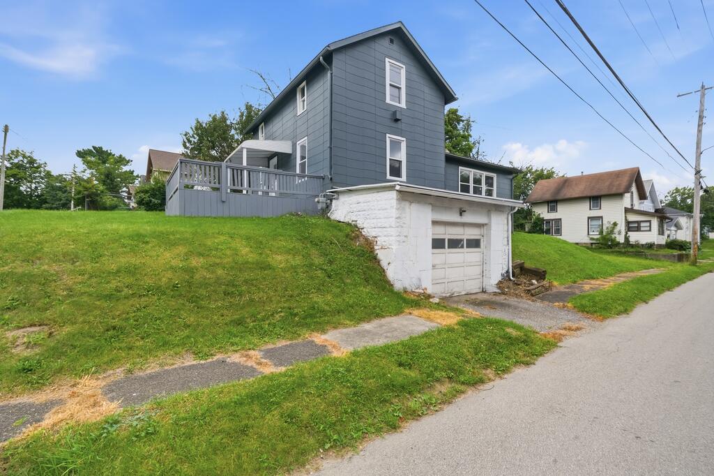 304 Hammond Avenue Property Photo 4