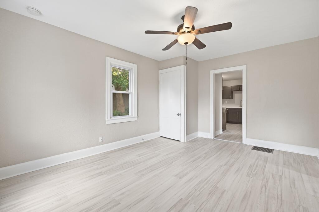 304 Hammond Avenue Property Photo 8
