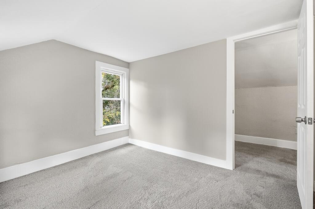 304 Hammond Avenue Property Photo 24
