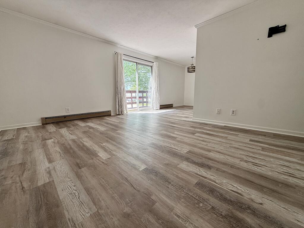 678 Katherine Ave Property Photo 6