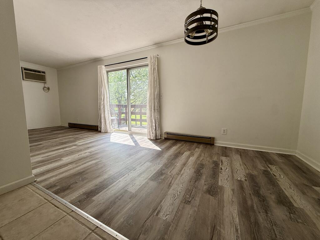 678 Katherine Ave Property Photo 9