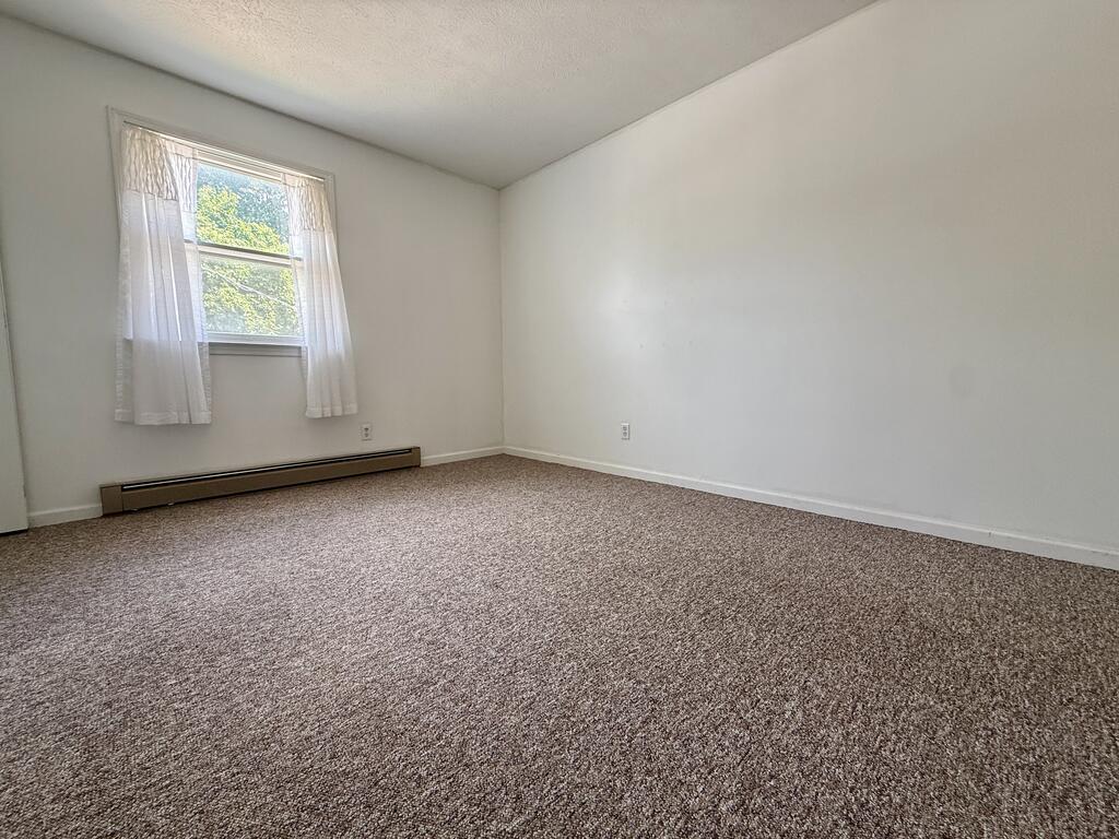 678 Katherine Ave Property Photo 11