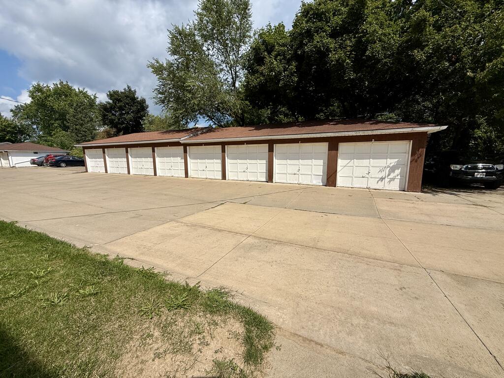678 Katherine Ave Property Photo 18