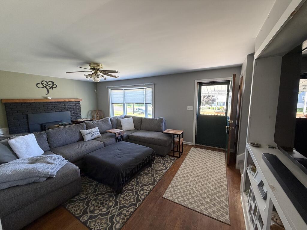 855 Duff Drive Property Photo 2