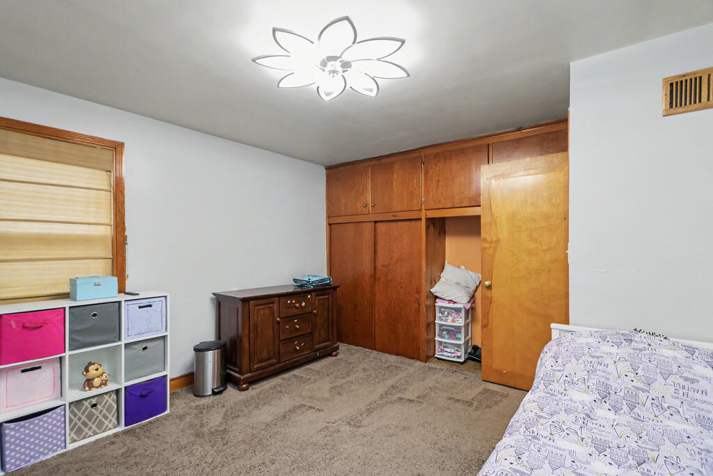99 Ridgewood Blvd Property Photo 16