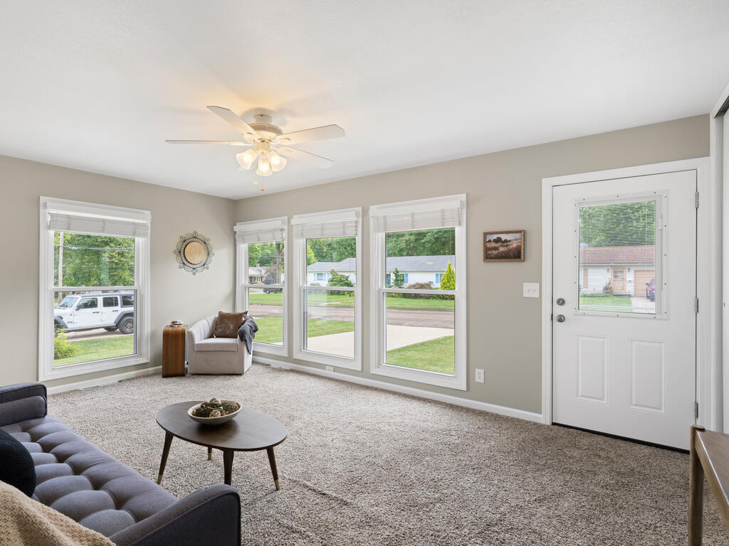 442 Forestdale Rd Property Photo 4