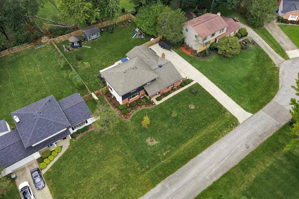 711 Olde Orchard Ct Property Photo 70