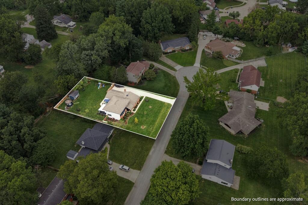 711 Olde Orchard Ct Property Photo 76