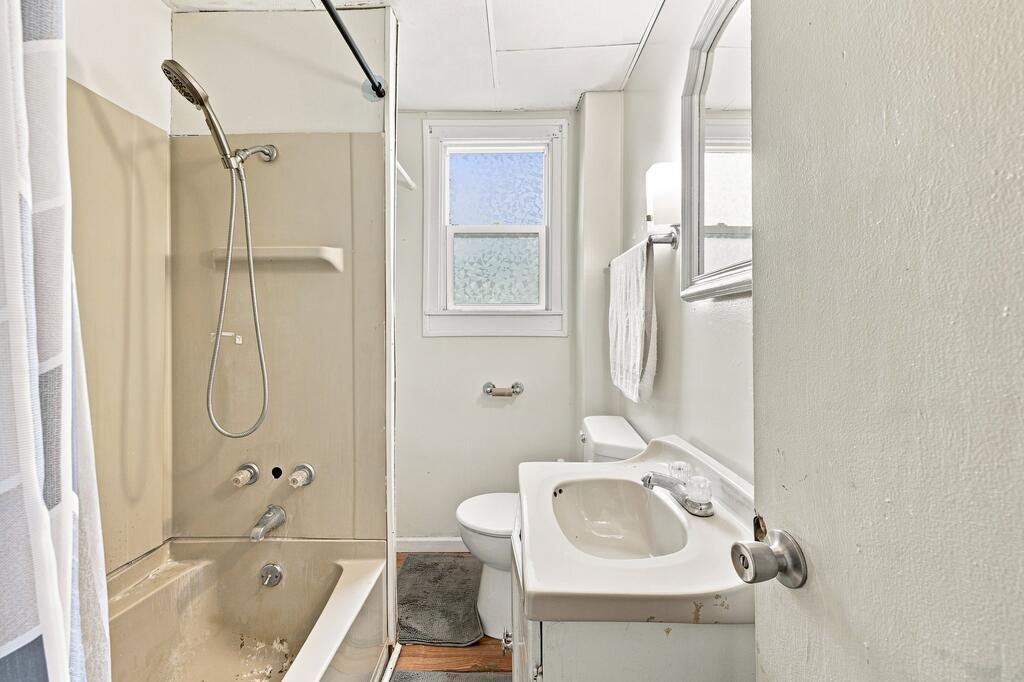 42 W. Main St. Property Photo 15
