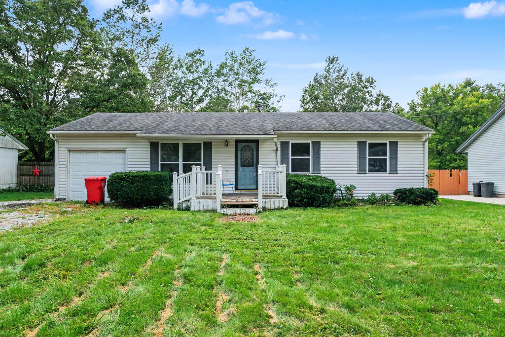 2437 Mercer Drive Property Photo 1