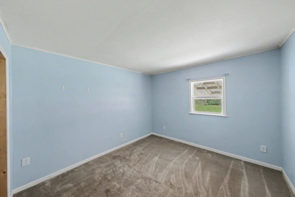 2437 Mercer Drive Property Photo 10