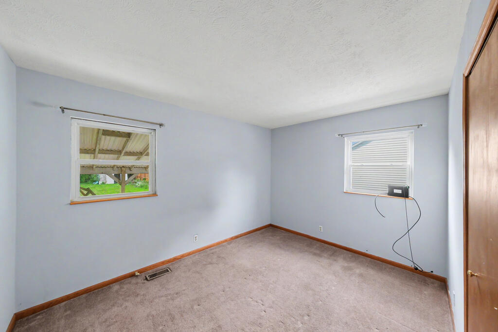 2437 Mercer Drive Property Photo 13