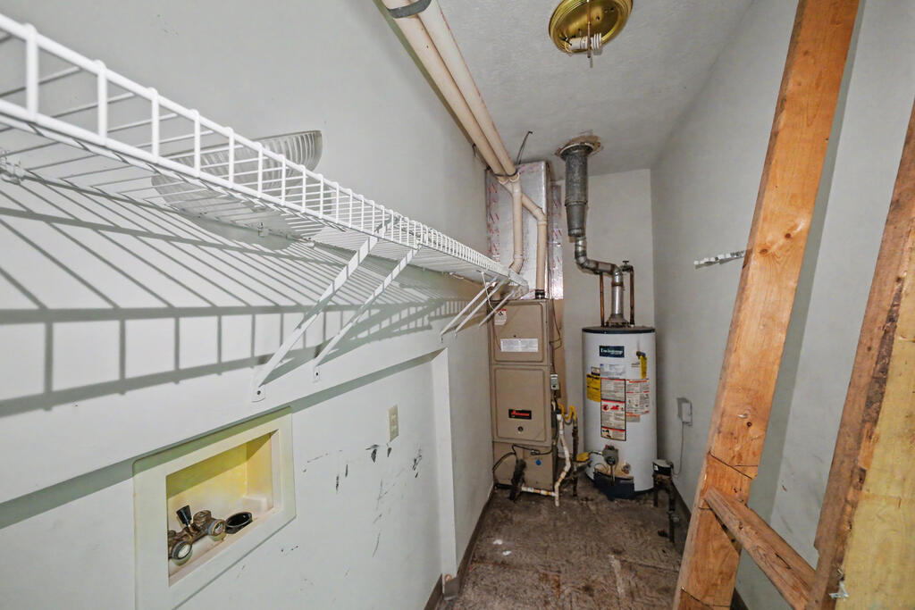 2437 Mercer Drive Property Photo 17