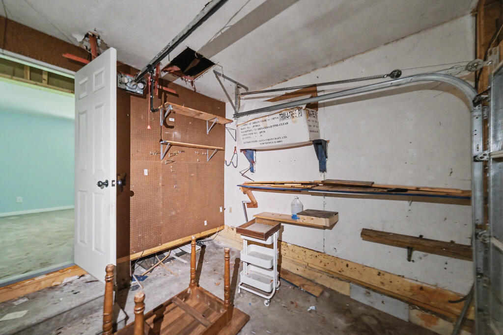 2437 Mercer Drive Property Photo 18