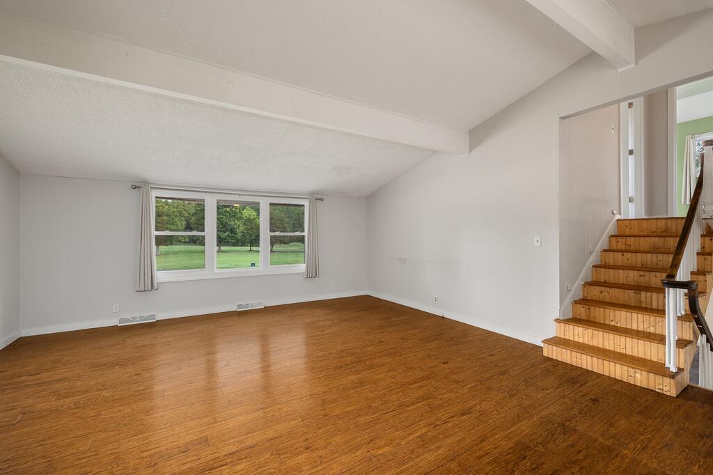 968 Mohican Drive Property Photo 4