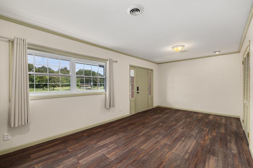 968 Mohican Drive Property Photo 12