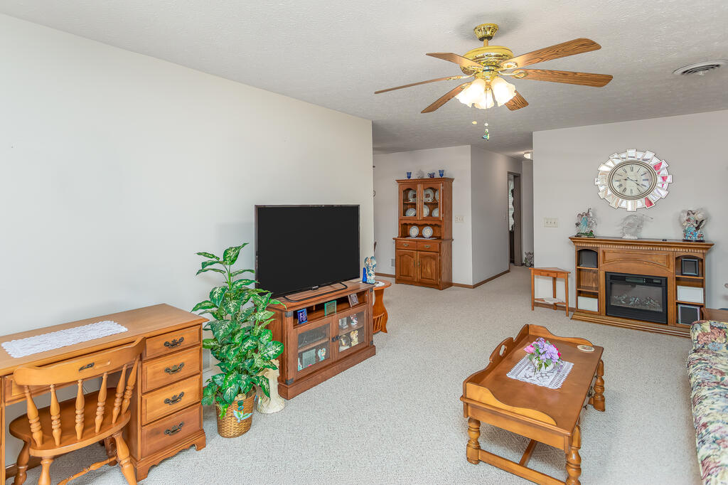 15 Riverview Dr Property Photo 4