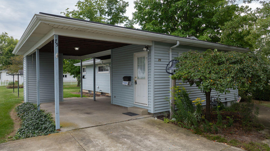 75 Roberts Drive Property Photo 4