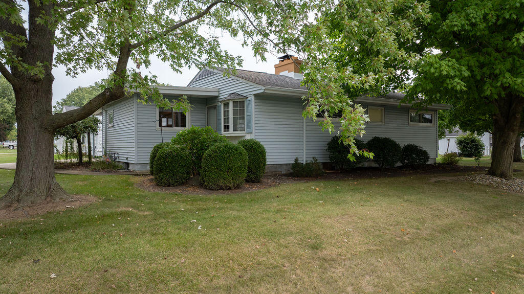 75 Roberts Drive Property Photo 5