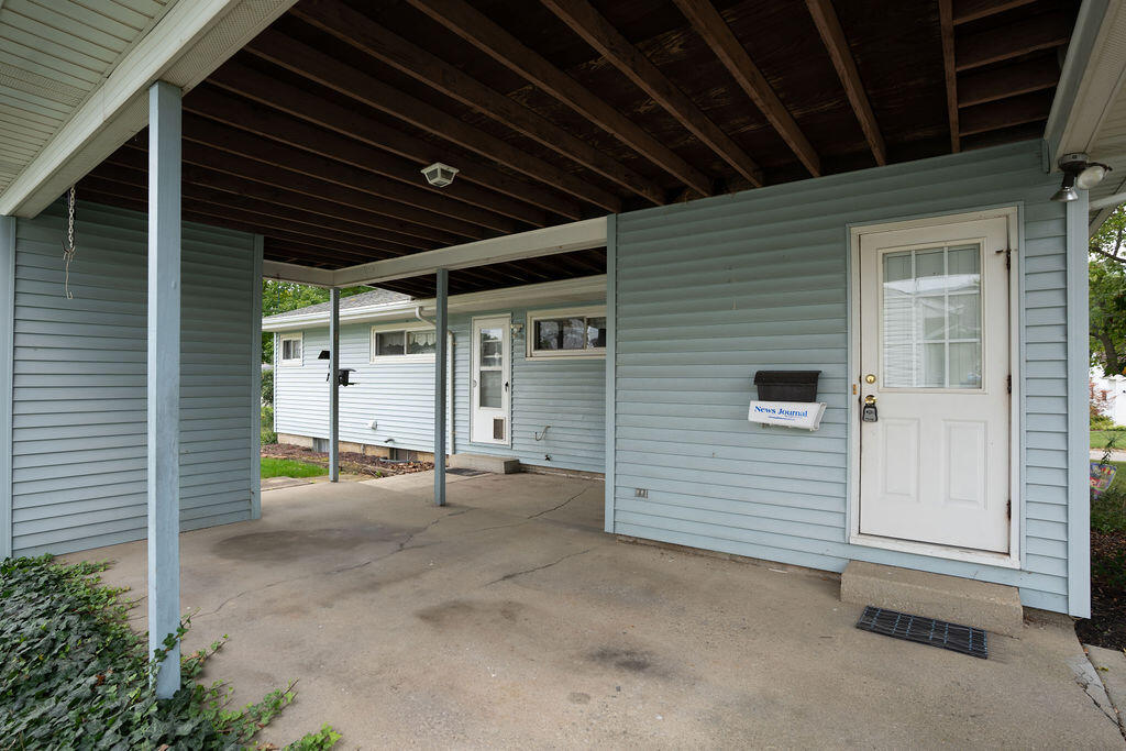 75 Roberts Drive Property Photo 8