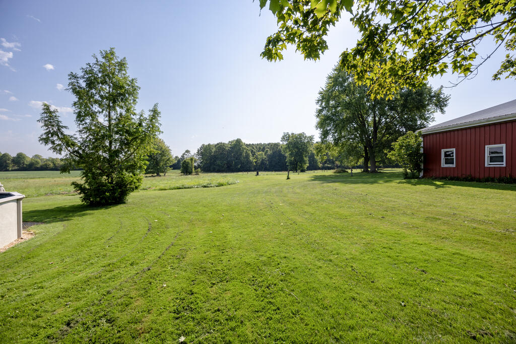 1319 County Road 1153 Property Photo 32