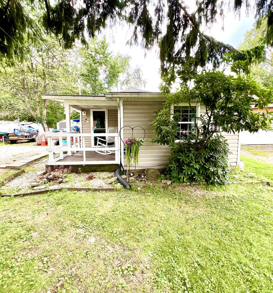 405 Michigan Ave Property Photo 1