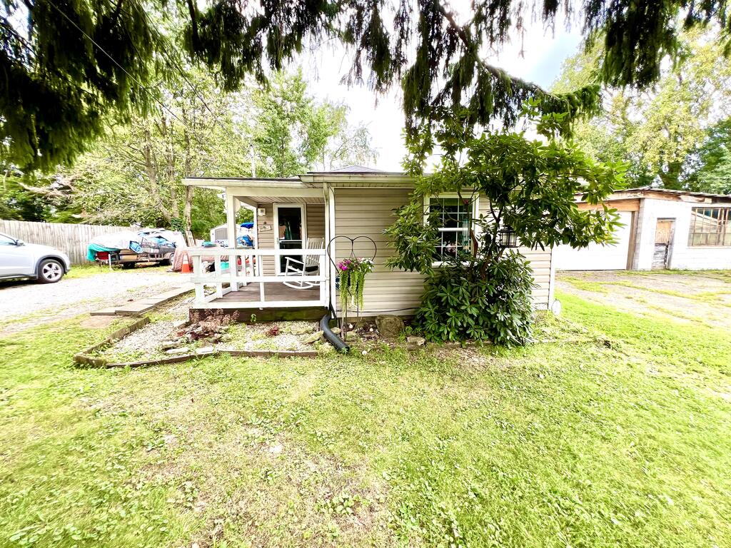 405 Michigan Ave Property Photo 2