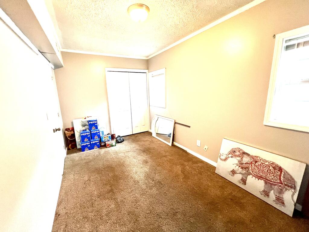405 Michigan Ave Property Photo 13