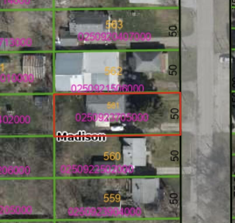 405 Michigan Ave Property Photo 24