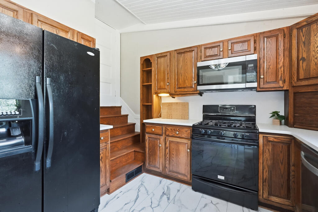 847 Center St Property Photo 11