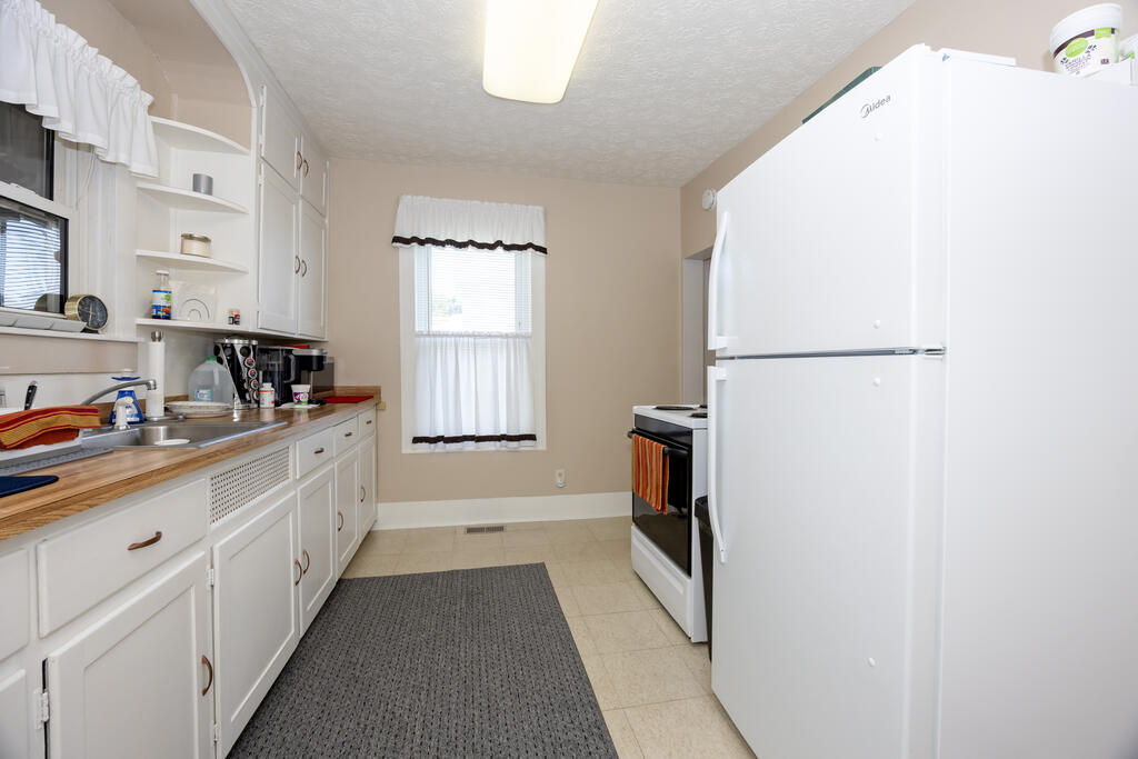 121 Bridge Street Property Photo 5