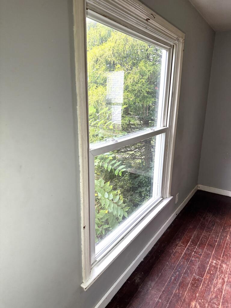 541 Burns St Property Photo 9