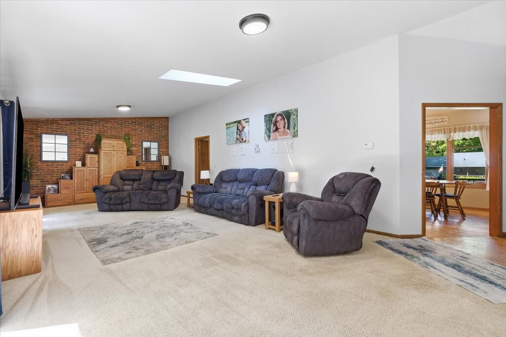 151 Dartmouth Drive Property Photo 15