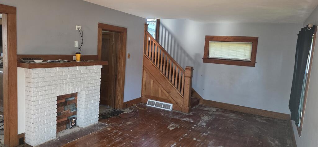 147 Dawson Ave Property Photo 3