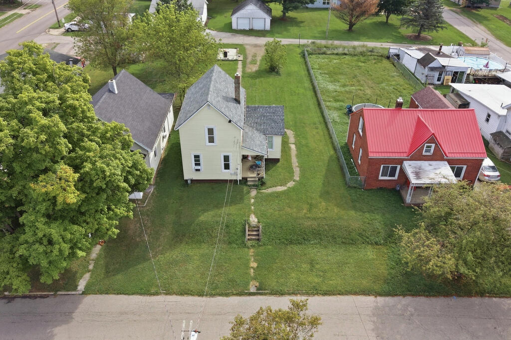 426 4th Ave Property Photo 4