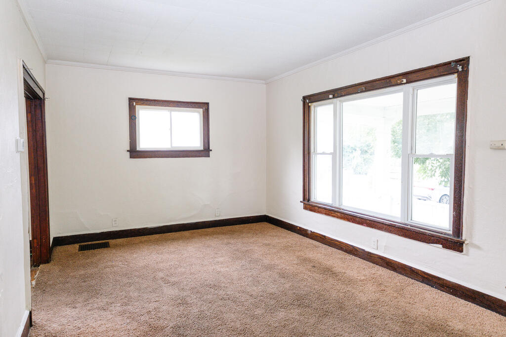 489 Dirlam Ct Property Photo 4