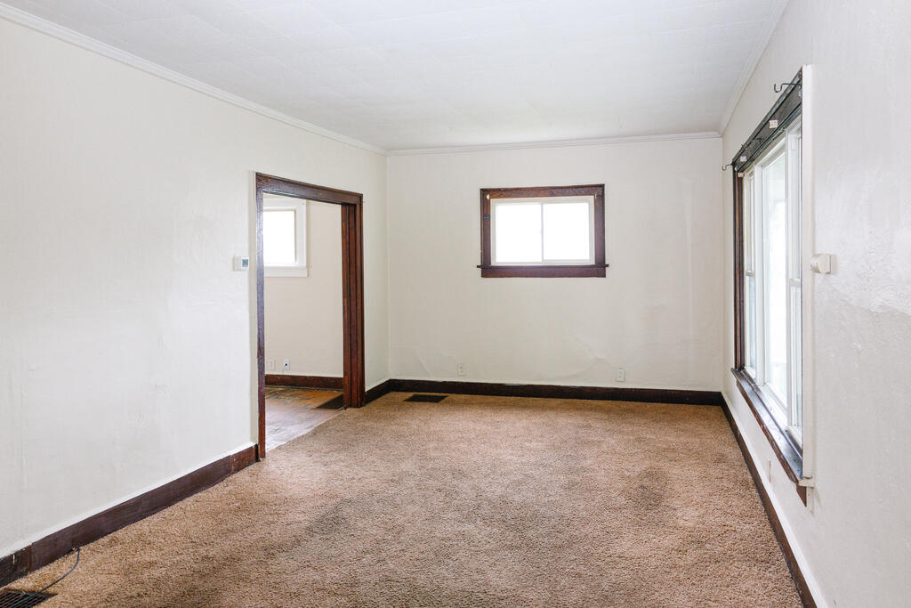 489 Dirlam Ct Property Photo 5
