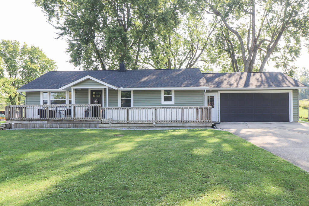 1104 Walcrest Property Photo 1