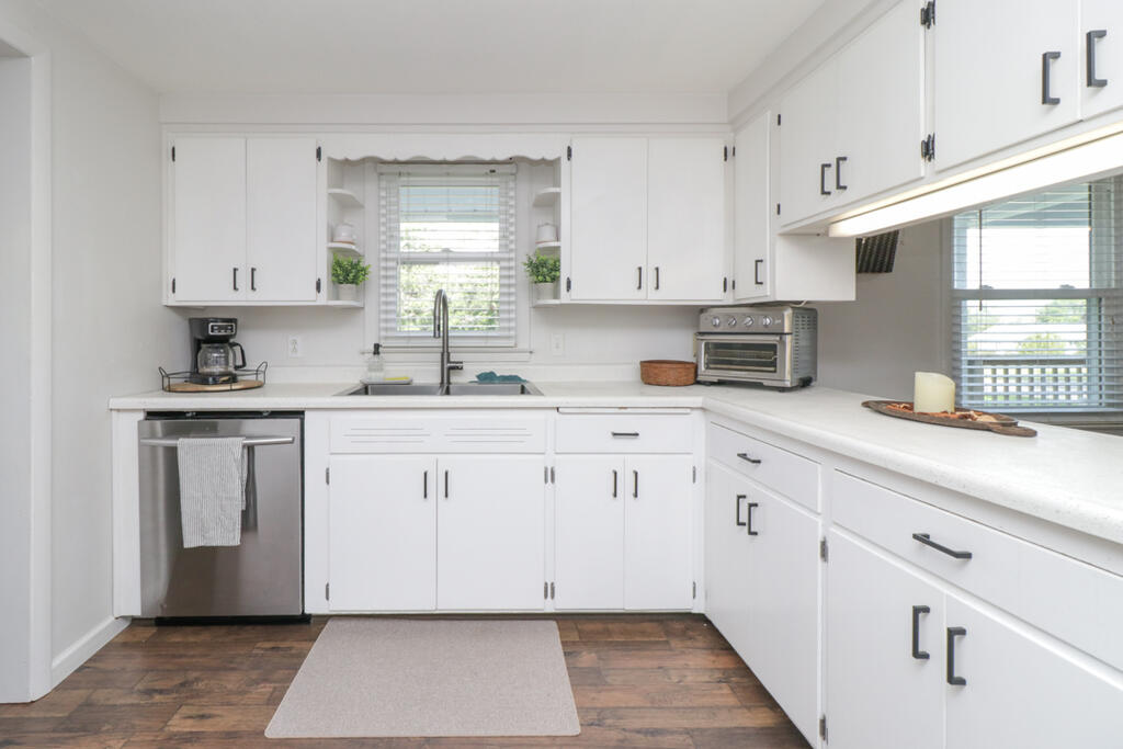 1104 Walcrest Property Photo 24