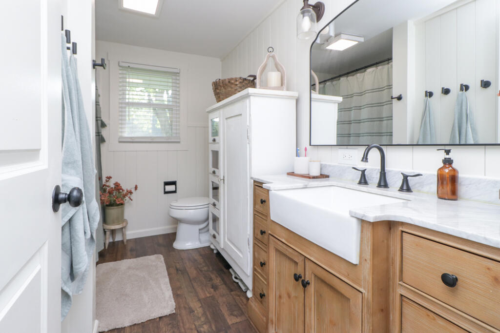 1104 Walcrest Property Photo 35