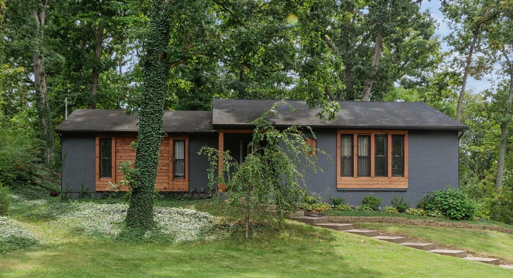 7863 Dimmick Road Property Photo 1