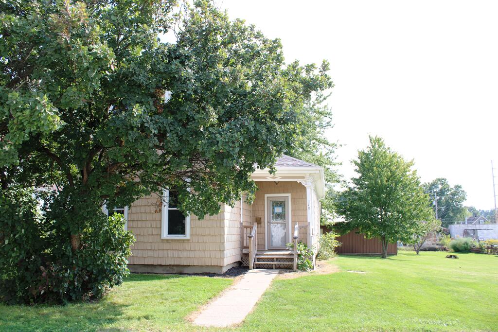 249 Dawsett Ave Property Photo 2