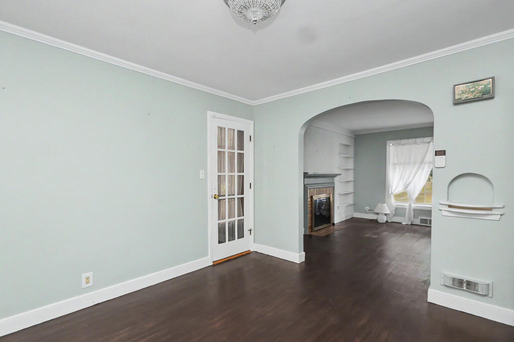 624 Barnard Avenue Property Photo 4