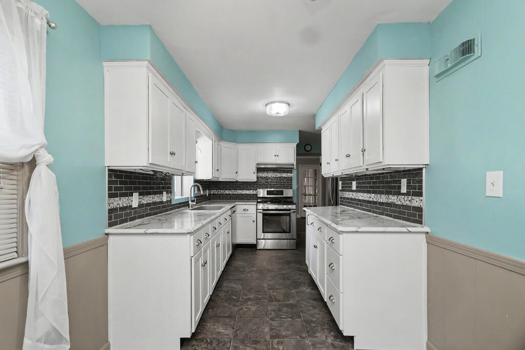 624 Barnard Avenue Property Photo 8