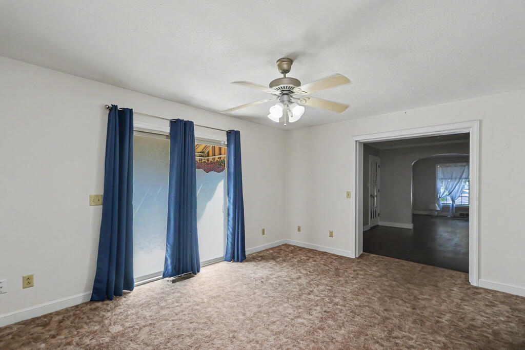 624 Barnard Avenue Property Photo 11