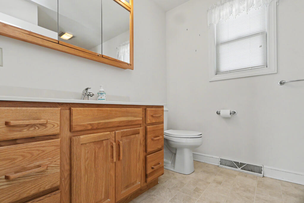 624 Barnard Avenue Property Photo 18
