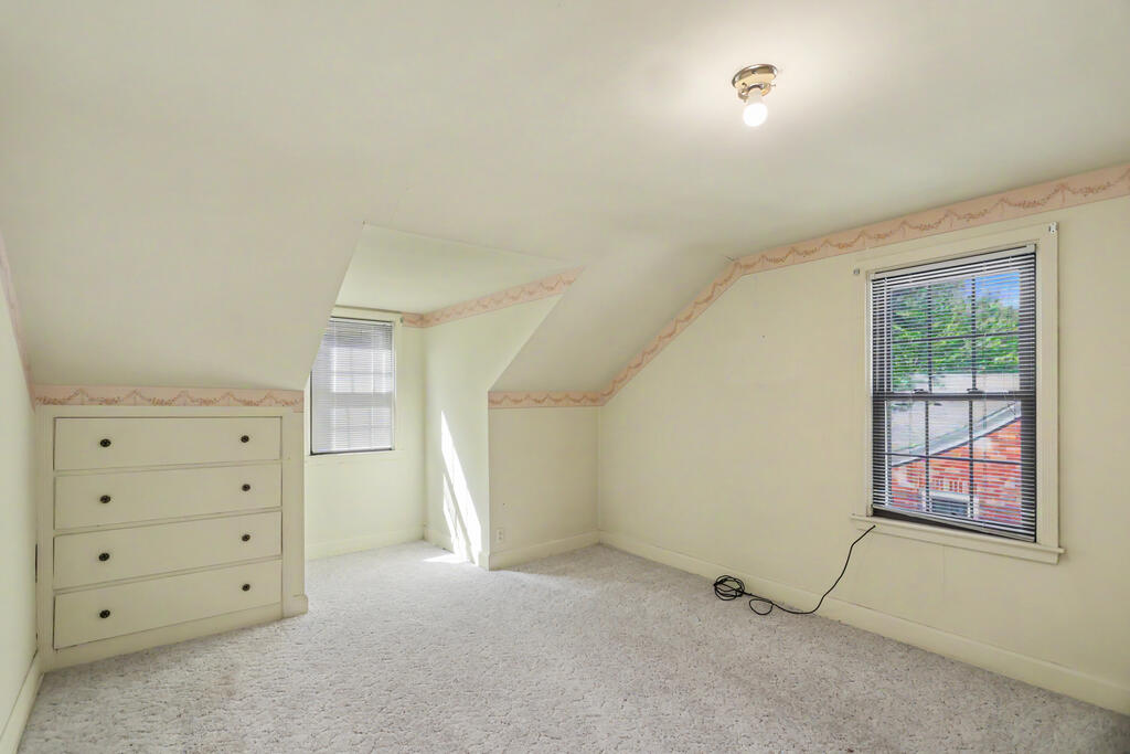 624 Barnard Avenue Property Photo 21