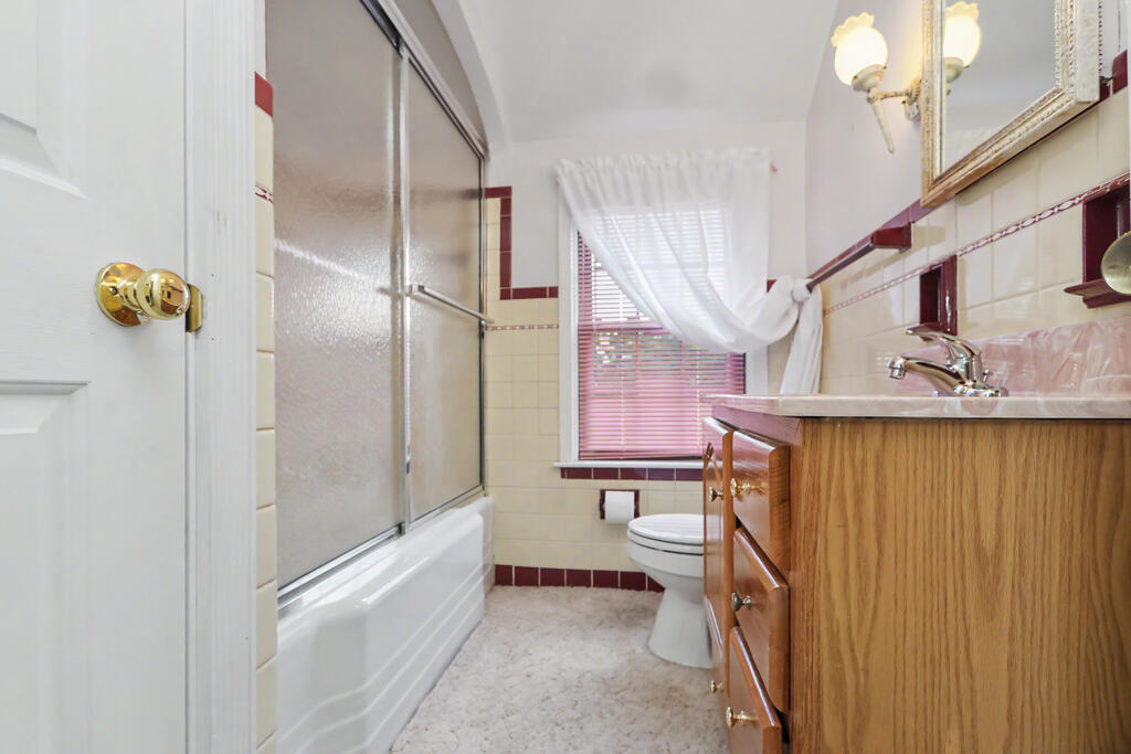 624 Barnard Avenue Property Photo 29
