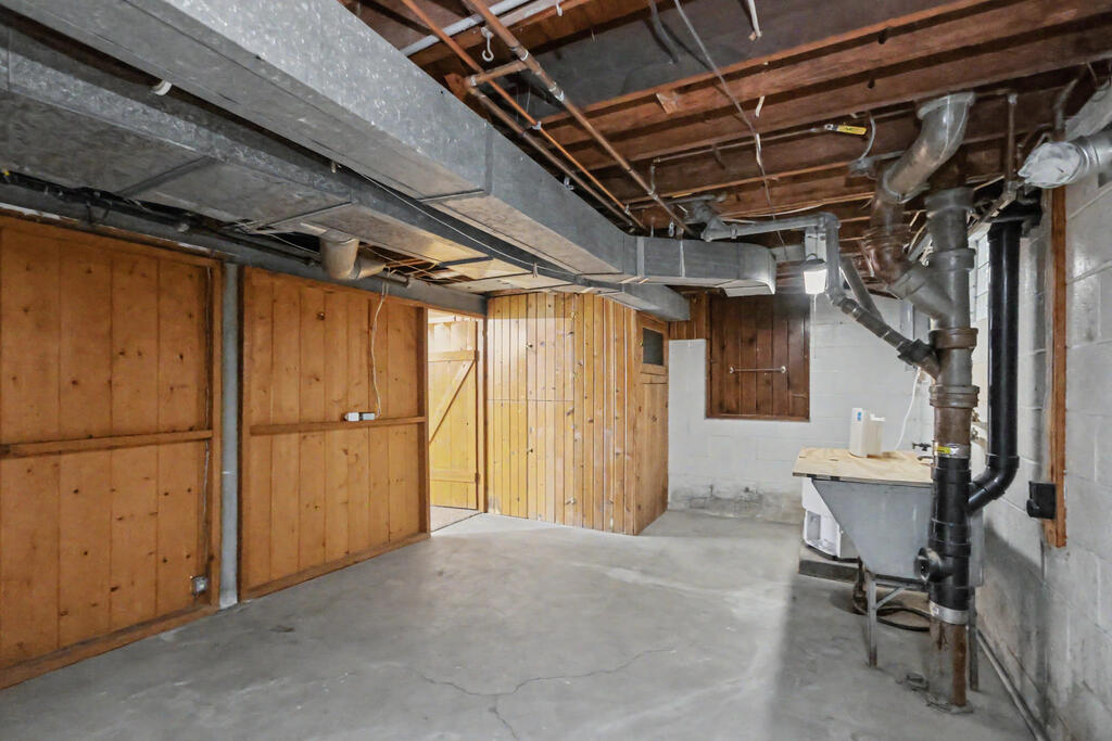 624 Barnard Avenue Property Photo 34