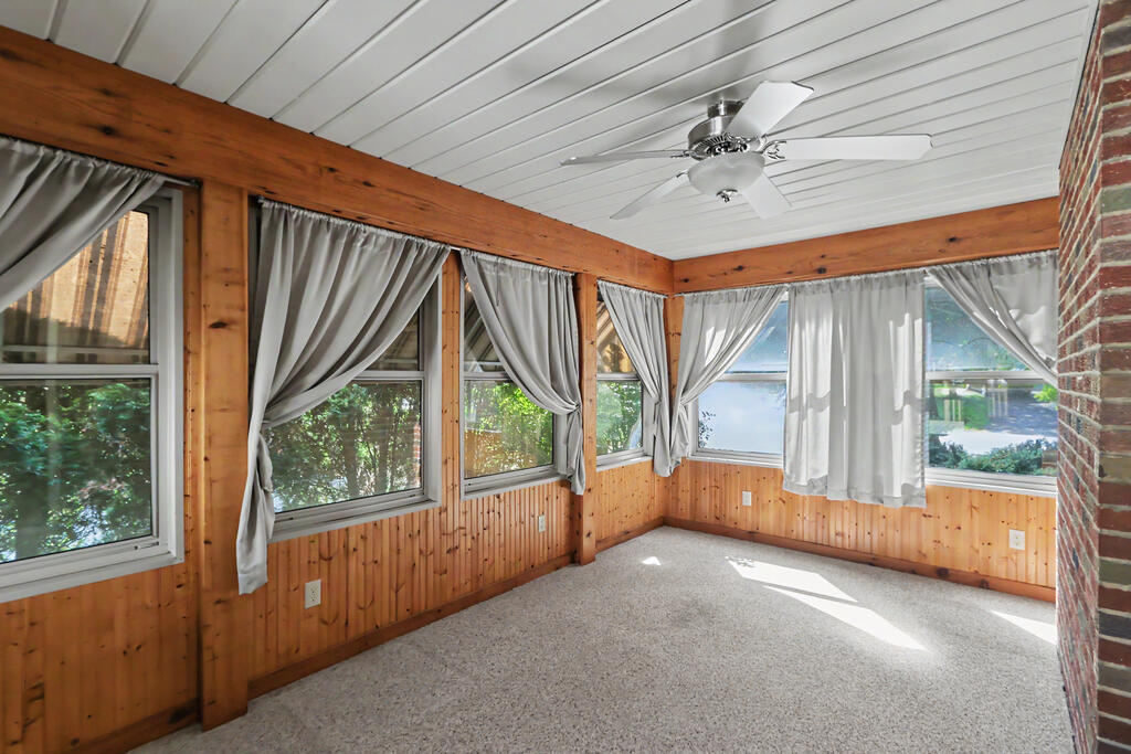 624 Barnard Avenue Property Photo 35